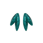 Load image into Gallery viewer, Twin-LEAVES ✕ Shine earrings, emerald
