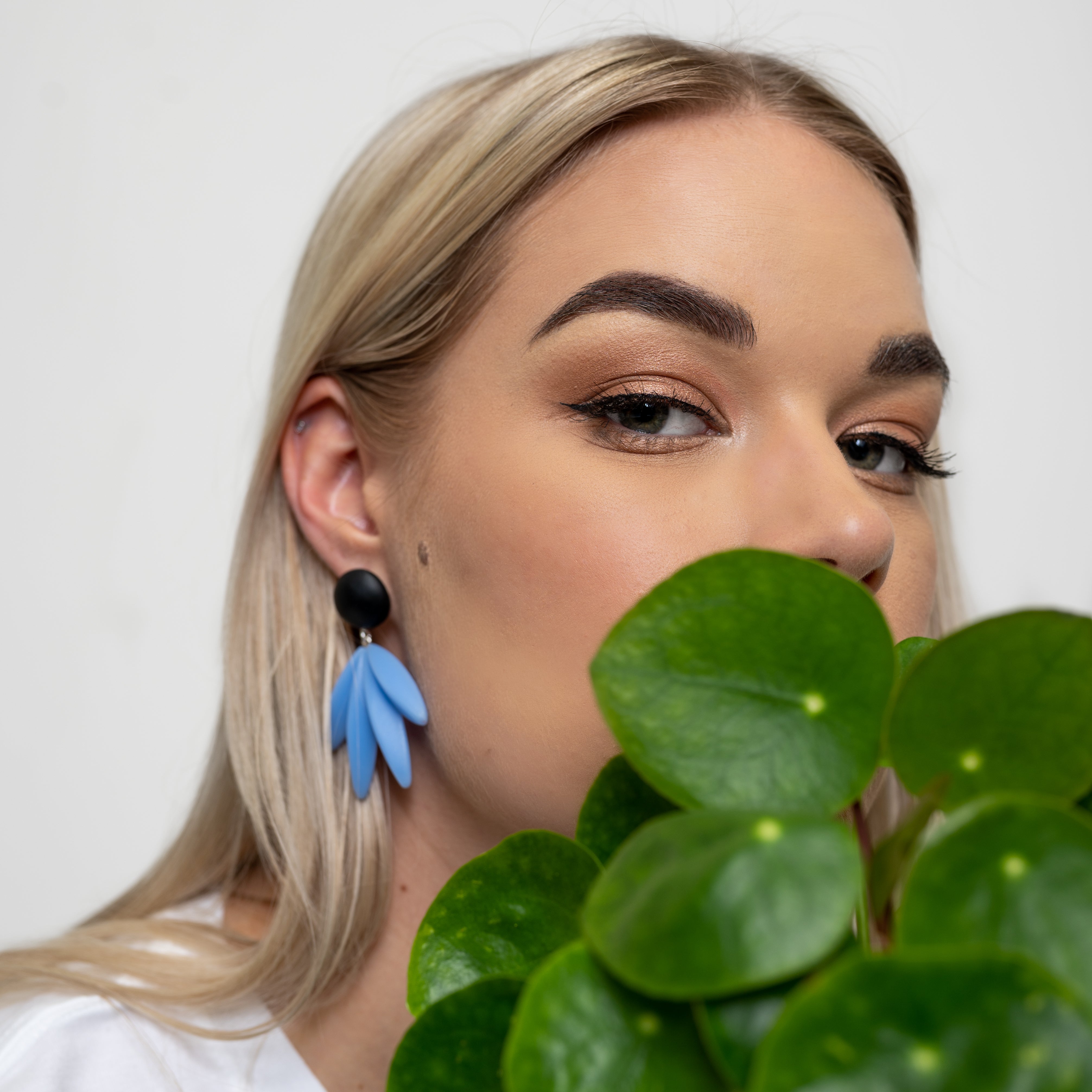 BŌSHI earrings, cornflower blue